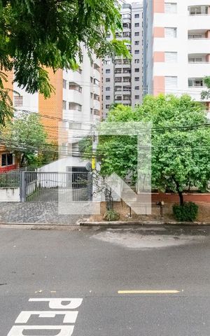 Casa à venda com 350m², 4 quartos e 4 vagas Casa à venda com 350m², 4 quartos e 4 vagasVista da Varanda