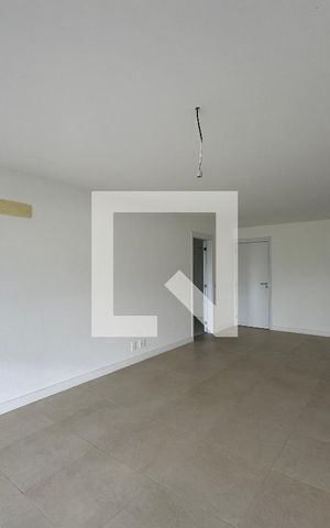 Apartamento à venda com 187m², 4 quartos e 3 vagas Apartamento à venda com 187m², 4 quartos e 3 vagasSala