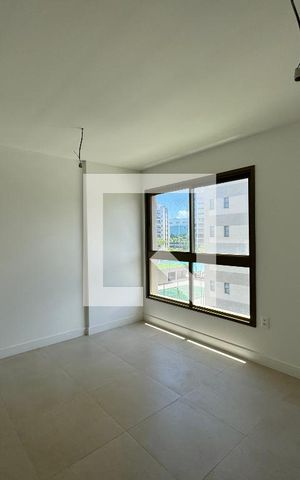 Apartamento à venda com 187m², 4 quartos e 3 vagas Apartamento à venda com 187m², 4 quartos e 3 vagasQuarto 1
