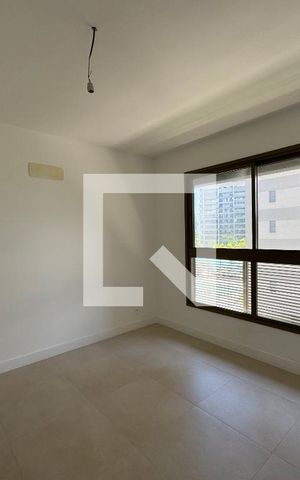 Apartamento à venda com 187m², 4 quartos e 3 vagas Apartamento à venda com 187m², 4 quartos e 3 vagasQuarto 1