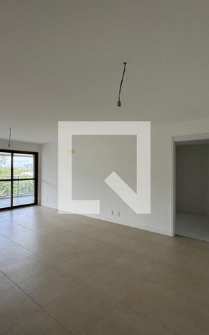 Apartamento à venda com 187m², 4 quartos e 3 vagas Apartamento à venda com 187m², 4 quartos e 3 vagasSala