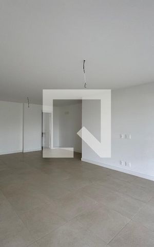 Apartamento à venda com 187m², 4 quartos e 3 vagas Apartamento à venda com 187m², 4 quartos e 3 vagasSala