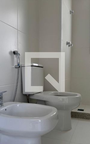 Apartamento à venda com 187m², 4 quartos e 3 vagas Apartamento à venda com 187m², 4 quartos e 3 vagasSuíte 1 - Banheiro