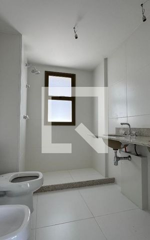 Apartamento à venda com 187m², 4 quartos e 3 vagas Apartamento à venda com 187m², 4 quartos e 3 vagasSuíte 1 - Banheiro