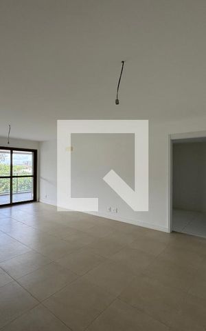 Apartamento à venda com 187m², 4 quartos e 3 vagas Apartamento à venda com 187m², 4 quartos e 3 vagasSala