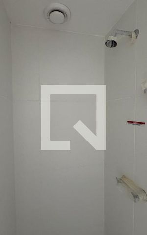 Apartamento à venda com 124m², 3 quartos e 2 vagas Apartamento à venda com 124m², 3 quartos e 2 vagasCozinha e Área de Serviço - Banheiro