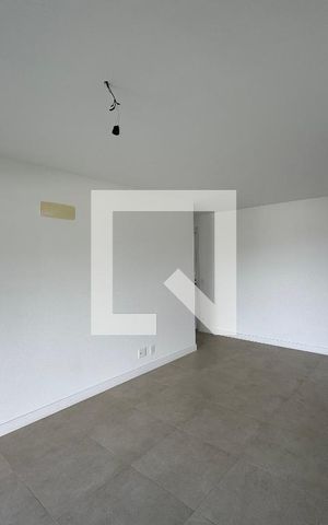 Apartamento à venda com 124m², 3 quartos e 2 vagas Apartamento à venda com 124m², 3 quartos e 2 vagasSala