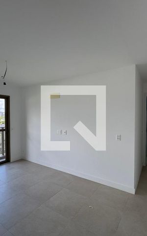 Apartamento à venda com 124m², 3 quartos e 2 vagas Apartamento à venda com 124m², 3 quartos e 2 vagasSuíte