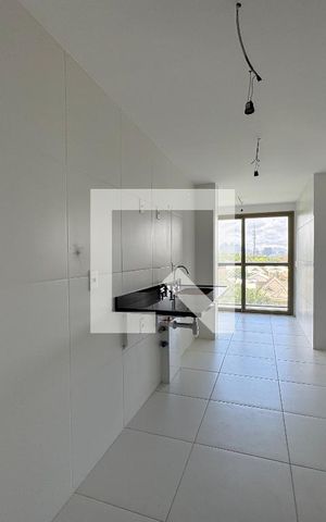 Apartamento à venda com 124m², 3 quartos e 2 vagas Apartamento à venda com 124m², 3 quartos e 2 vagasCozinha e Área de Serviço