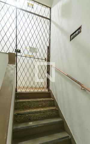 Apartamento para alugar com 95m², 2 quartos e sem vaga Apartamento para alugar com 95m², 2 quartos e sem vagaÁrea comum - Portão do andar