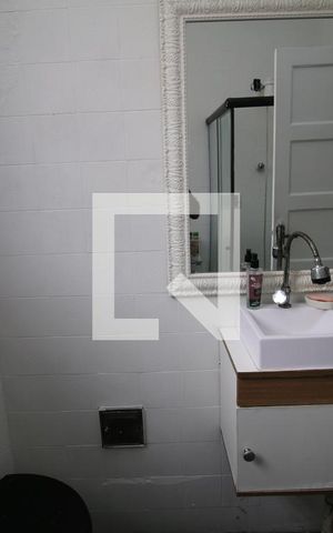 Apartamento à venda com 65m², 2 quartos e sem vagaBanheiro