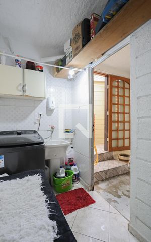 Casa de condomínio à venda com 120m², 2 quartos e 3 vagas Casa de condomínio à venda com 120m², 2 quartos e 3 vagasÁrea de serviço