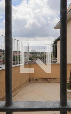 Casa de condomínio à venda com 120m², 2 quartos e 3 vagas Casa de condomínio à venda com 120m², 2 quartos e 3 vagasVista da sala