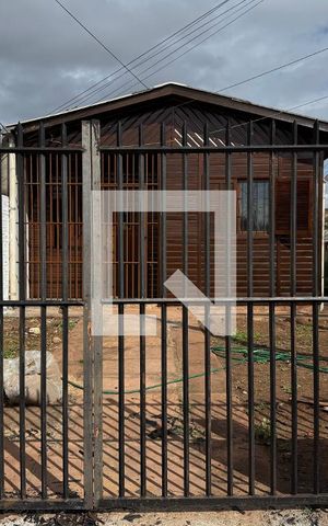 Casa para alugar com 80m², 2 quartos e 1 vaga Casa para alugar com 80m², 2 quartos e 1 vagaFachada/Plaquinha