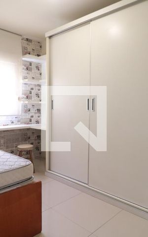 Apartamento para alugar com 60m², 2 quartos e 1 vagaQuarto 01