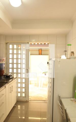 Apartamento à venda com 95m², 2 quartos e 2 vagasCozinha 