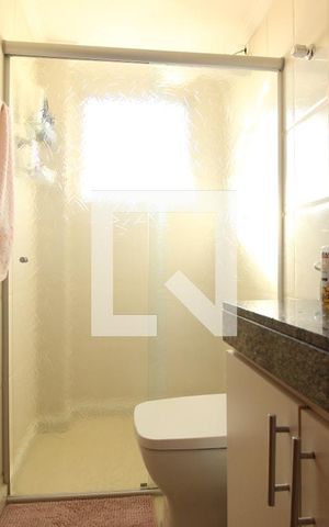 Apartamento à venda com 95m², 2 quartos e 2 vagasBanheiro