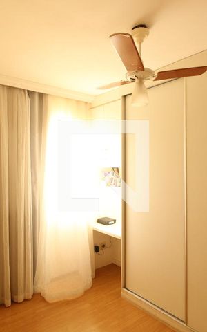 Apartamento à venda com 95m², 2 quartos e 2 vagasQuarto 