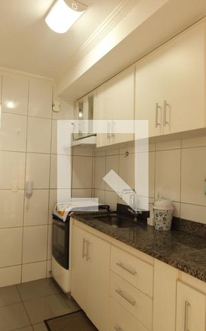Apartamento à venda com 95m², 2 quartos e 2 vagasCozinha 