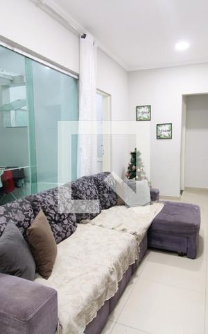 Casa para alugar com 150m², 2 quartos e 1 vagaSala