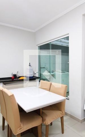 Casa para alugar com 150m², 2 quartos e 1 vagaCozinha