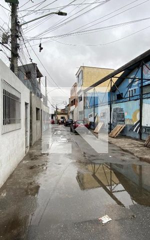 Casa para alugar com 150m², 2 quartos e 1 vaga Casa para alugar com 150m², 2 quartos e 1 vagaVista da Rua