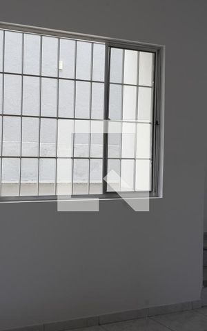 Casa de condomínio para alugar com 90m², 3 quartos e 1 vagaSala