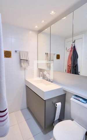Apartamento à venda com 67m², 2 quartos e 1 vaga Apartamento à venda com 67m², 2 quartos e 1 vagaBanheiro