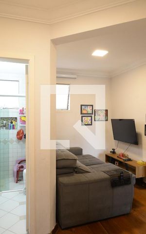 Apartamento à venda com 78m², 2 quartos e 2 vagasCorredor