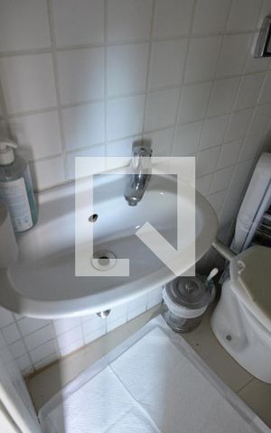 Apartamento à venda com 78m², 2 quartos e 2 vagasBanheiro de Serviço