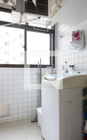 Apartamento à venda com 78m², 2 quartos e 2 vagasÁrea de Serviço