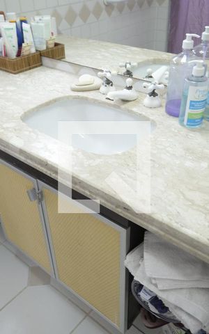 Apartamento à venda com 78m², 2 quartos e 2 vagasSuíte