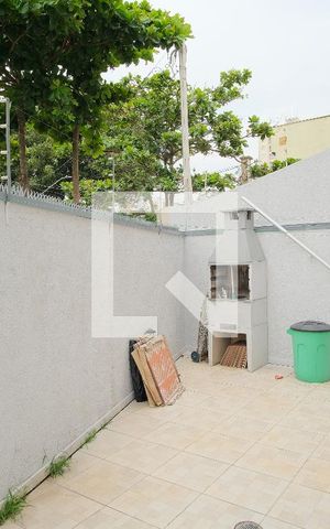 Casa à venda com 250m², 3 quartos e 2 vagasQuintal