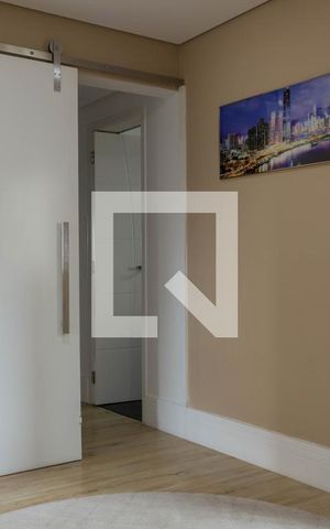 Apartamento à venda com 245m², 3 quartos e 4 vagas Apartamento à venda com 245m², 3 quartos e 4 vagasSala