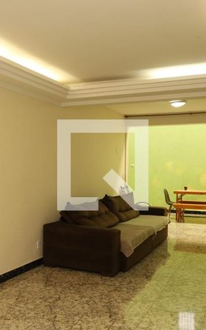 Casa para alugar com 330m², 6 quartos e 5 vagasSala