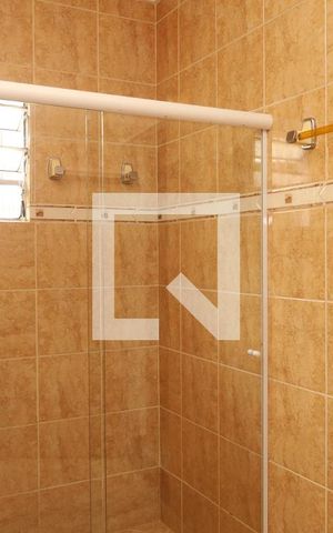 Casa para alugar com 330m², 6 quartos e 5 vagasBanheiro 1