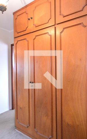 Casa à venda com 333m², 4 quartos e 2 vagas Casa à venda com 333m², 4 quartos e 2 vagasQuarto 3 - Suíte