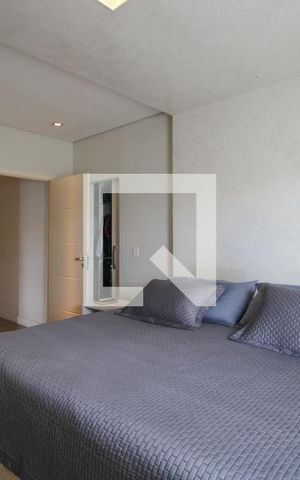 Casa à venda com 330m², 5 quartos e 3 vagas Casa à venda com 330m², 5 quartos e 3 vagasQuarto 5 (suíte master)