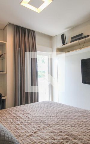 Casa à venda com 330m², 5 quartos e 3 vagas Casa à venda com 330m², 5 quartos e 3 vagasQuarto 4 (suíte)