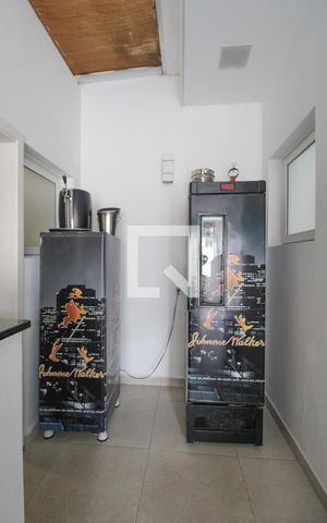 Casa à venda com 330m², 5 quartos e 3 vagas Casa à venda com 330m², 5 quartos e 3 vagasÁrea da Churrasqueira