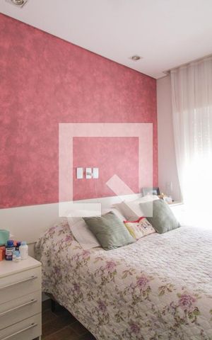 Casa à venda com 330m², 5 quartos e 3 vagas Casa à venda com 330m², 5 quartos e 3 vagasQuarto 1