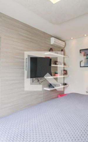 Casa à venda com 330m², 5 quartos e 3 vagas Casa à venda com 330m², 5 quartos e 3 vagasQuarto 5 (suíte master)