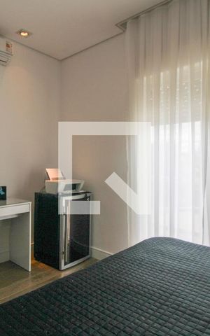 Casa à venda com 330m², 5 quartos e 3 vagas Casa à venda com 330m², 5 quartos e 3 vagasQuarto 2