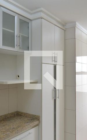Apartamento à venda com 86m², 3 quartos e 2 vagasCozinha