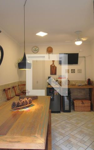 Casa à venda com 116m², 3 quartos e 2 vagasÁrea comum