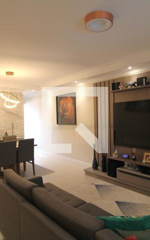 Casa à venda com 116m², 3 quartos e 2 vagasSala