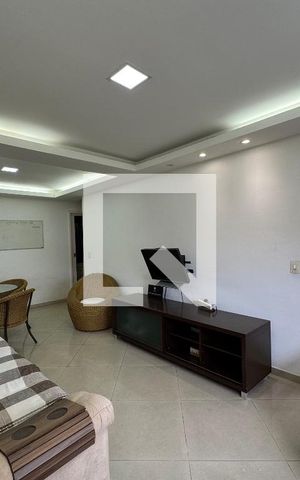 Apartamento à venda com 82m², 3 quartos e 1 vaga Apartamento à venda com 82m², 3 quartos e 1 vagaSala