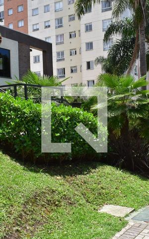 Apartamento para alugar com 80m², 3 quartos e 1 vagaFachada do condomínio