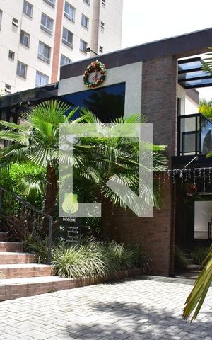 Apartamento para alugar com 80m², 3 quartos e 1 vagaFachada do condomínio