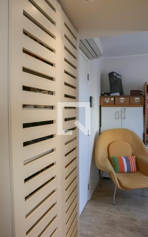 Apartamento para alugar com 80m², 3 quartos e 1 vaga Apartamento para alugar com 80m², 3 quartos e 1 vagaQuarto